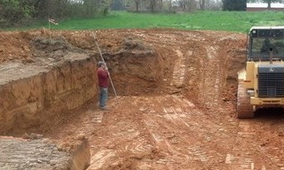Выкопать котлован под фундамент в Старом Осколе - от 2622 руб. | 2Землекопа-Срк