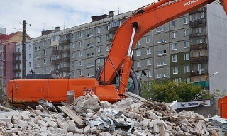Вывоз строительного мусора с участка в Старом Осколе недорого от 1574 руб. | 2Землекопа-Срк